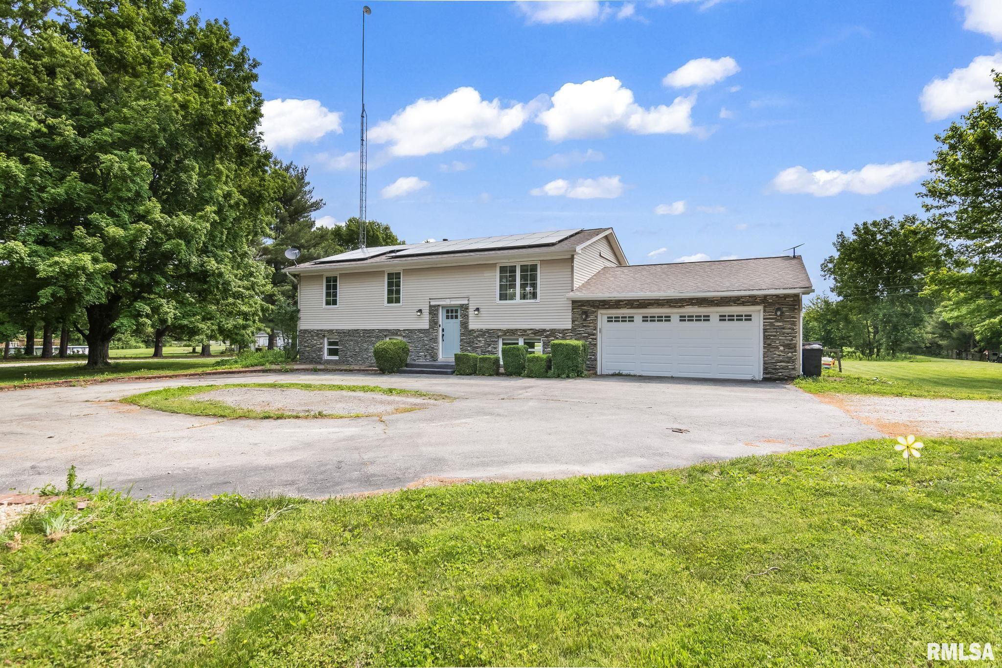 8472 Cardinal Hill Road Rochester, IL 62563 - Photo 2 of 41