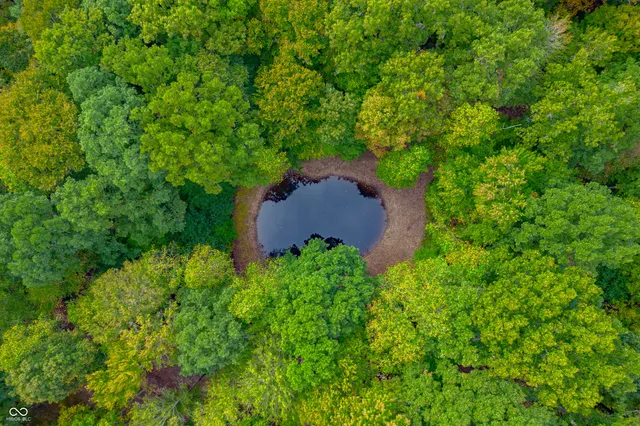 $1,250,000 | 5998 Bear Creek Road, Morgantown, IN 46160