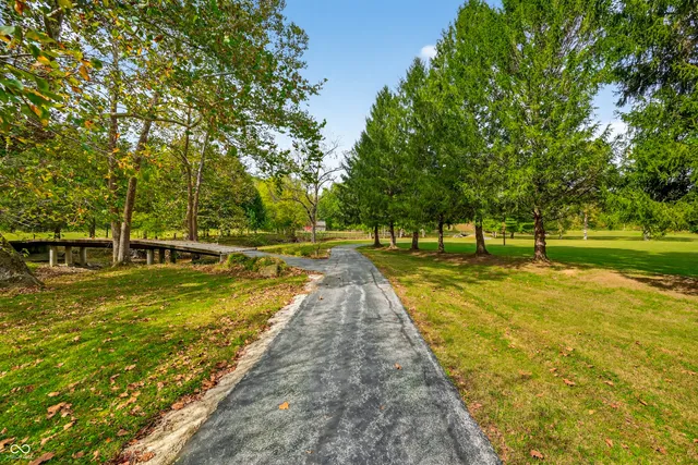 $1,250,000 | 5998 Bear Creek Road, Morgantown, IN 46160