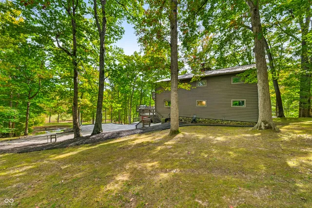$1,250,000 | 5998 Bear Creek Road, Morgantown, IN 46160