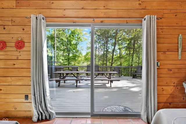 $1,250,000 | 5998 Bear Creek Road, Morgantown, IN 46160