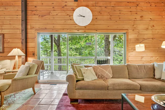 $1,250,000 | 5998 Bear Creek Road, Morgantown, IN 46160