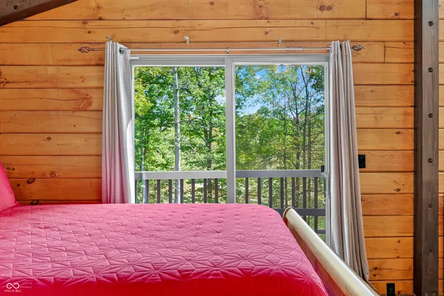 $1,250,000 | 5998 Bear Creek Road, Morgantown, IN 46160