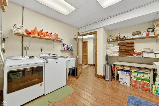 $1,250,000 | 5998 Bear Creek Road, Morgantown, IN 46160