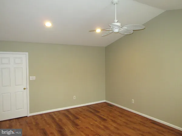 $2,950 | 525 Southhampton Lane, Wilmington, DE 19808