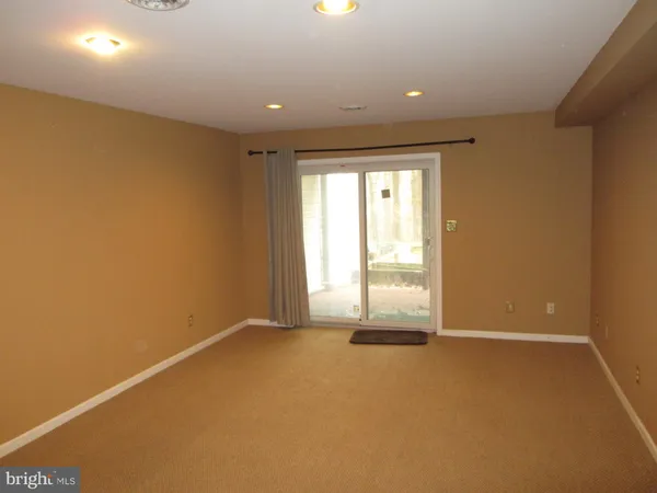 $2,950 | 525 Southhampton Lane, Wilmington, DE 19808