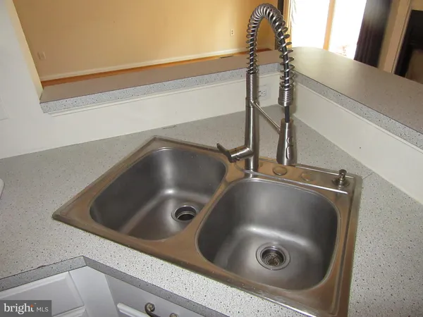 $2,950 | 525 Southhampton Lane, Wilmington, DE 19808