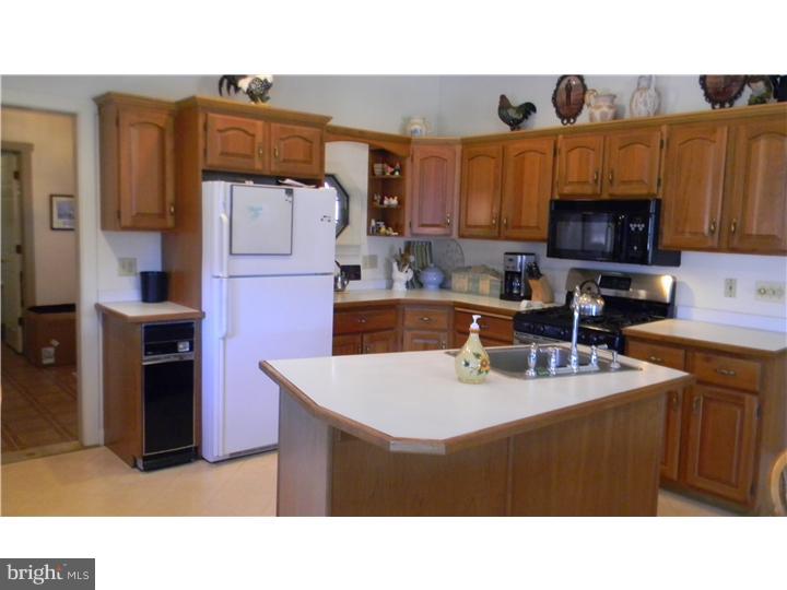115 Hankins Road Hightstown, NJ 08520 - Photo 4 of 23 Gallery Image 4