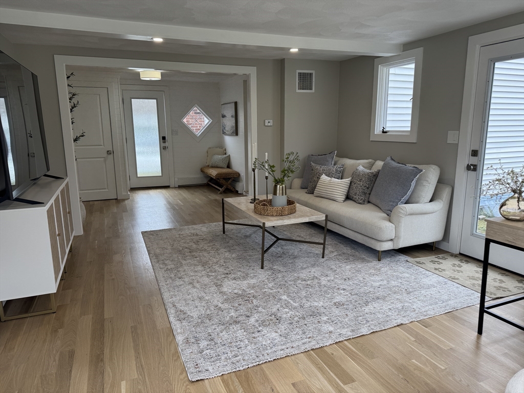 72 Devon Road Norwood, MA 02062 - Photo 15 of 29