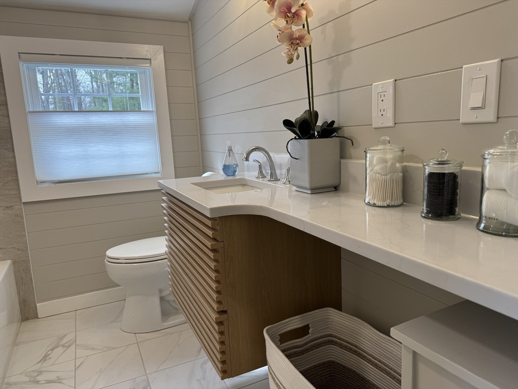 72 Devon Road Norwood, MA 02062 - Photo 24 of 29