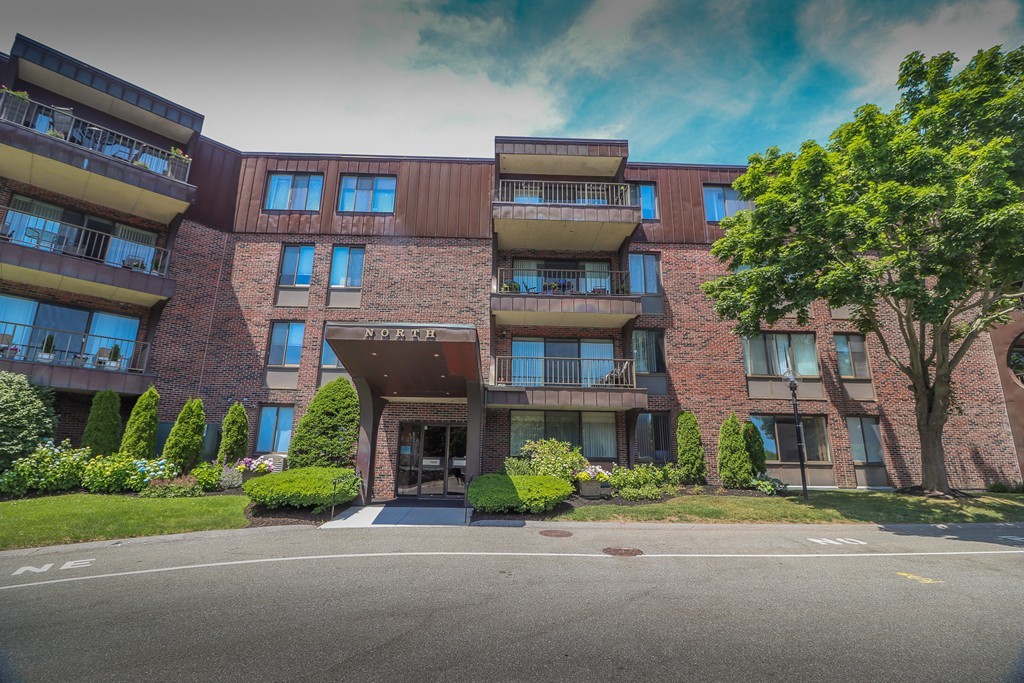 1006 Paradise Road, Unit N2L Swampscott, MA 01907 - Photo 1 of 15 Gallery Image 1