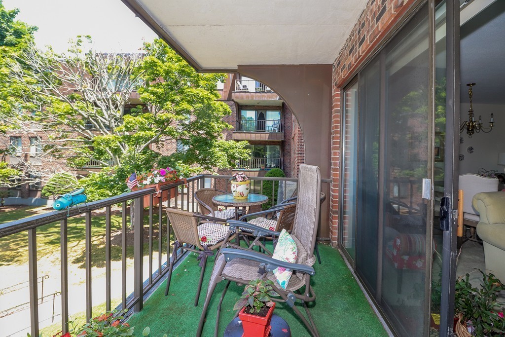 1006 Paradise Road, Unit N2L Swampscott, MA 01907 - Photo 12 of 15 Gallery Image 12