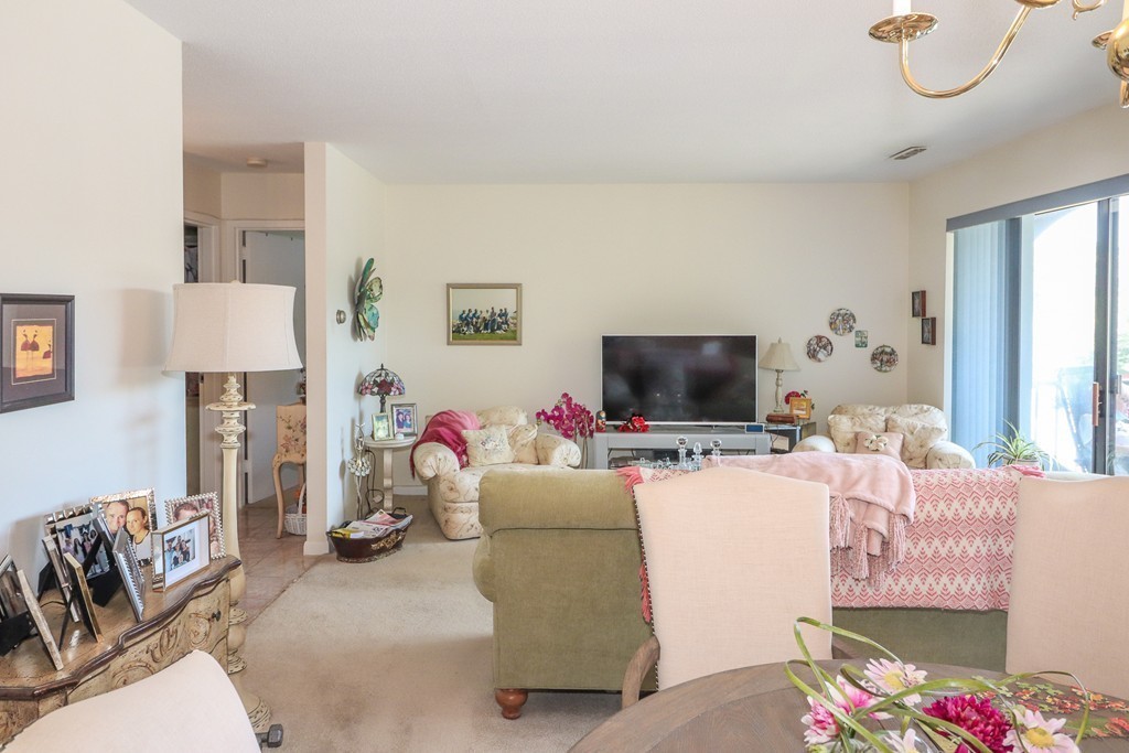 1006 Paradise Road, Unit N2L Swampscott, MA 01907 - Photo 5 of 15 Gallery Image 5