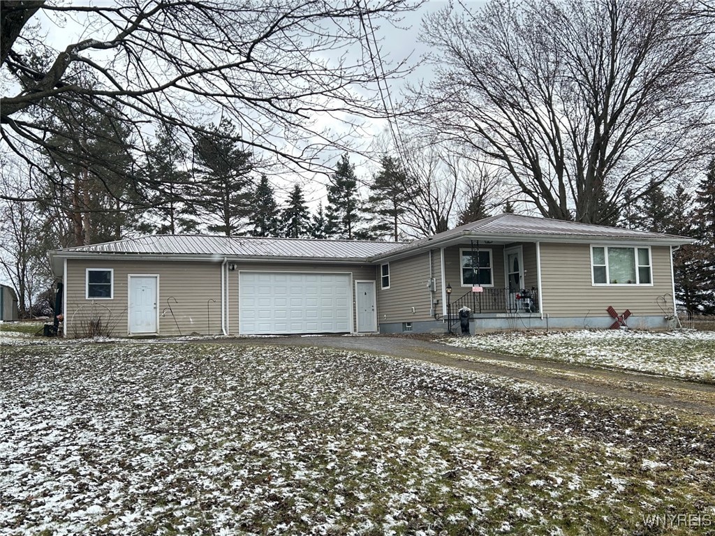 3150 Dodgeson Road Alexander, NY 14005 - Photo 1 of 22