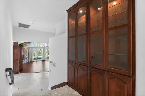$2,190,000 | 6872 Chartwell Drive, Riverside, CA 92506