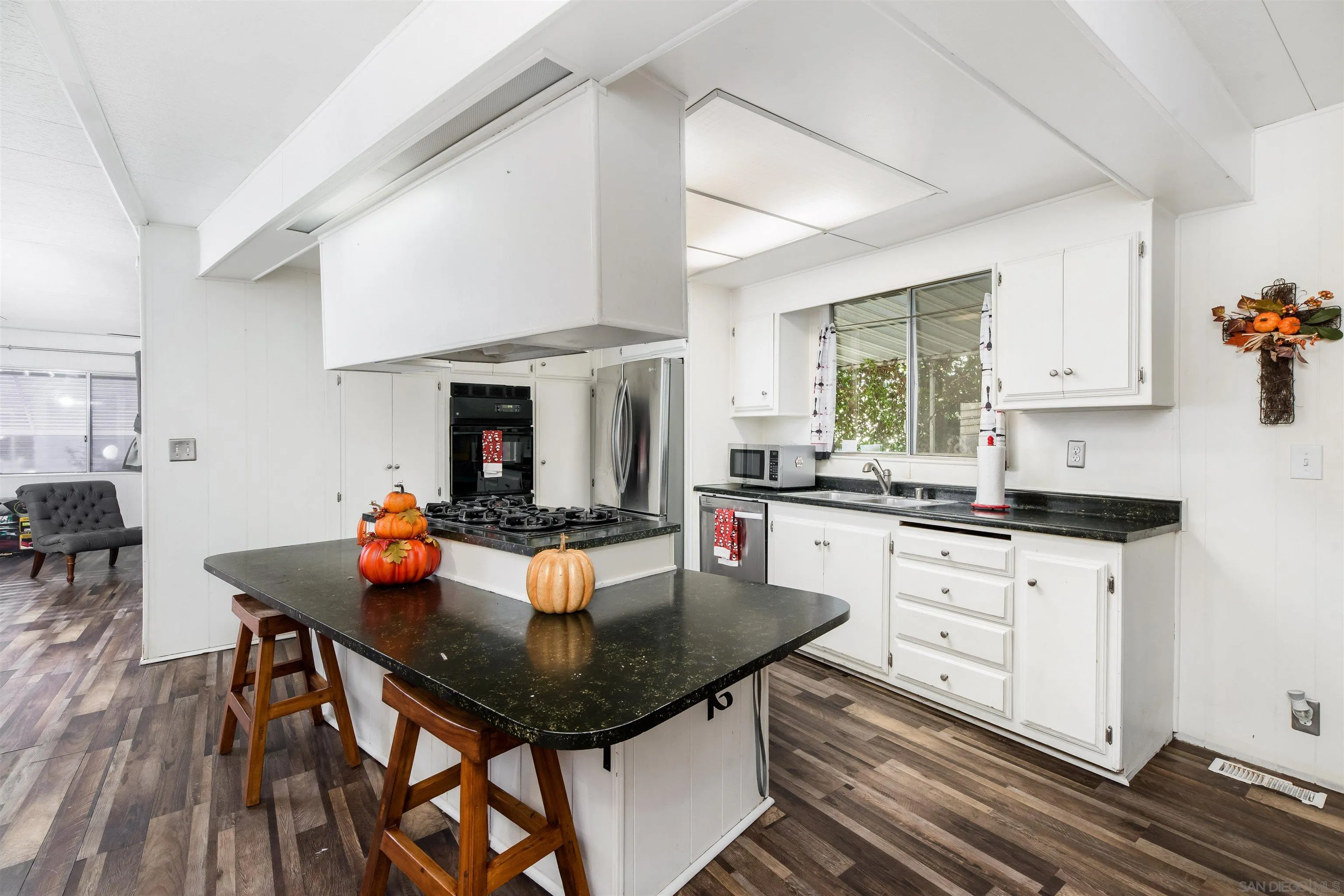 9395 Harritt Road, Unit 180 Lakeside, CA 92040 - Photo 8 of 20 Gallery Image 8
