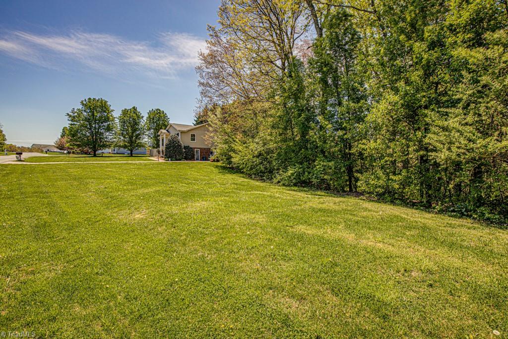 1075 Woodbury Road King, NC 27021 - Photo 22 of 26