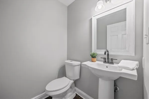 $629,900 | 3251 Grandview Road, Ellwood City, PA 16117