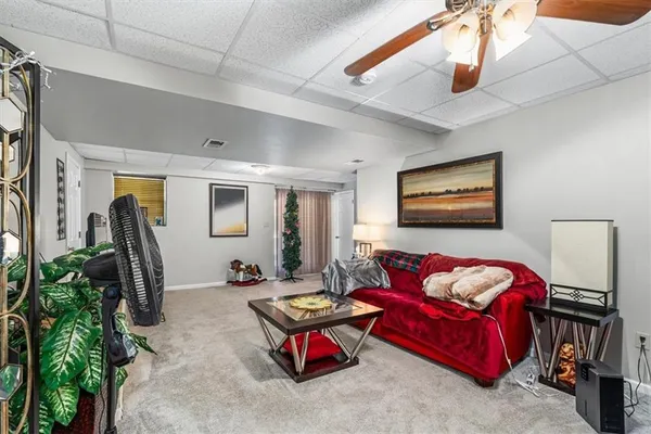 $634,900 | 3251 Grandview Road, Ellwood City, PA 16117