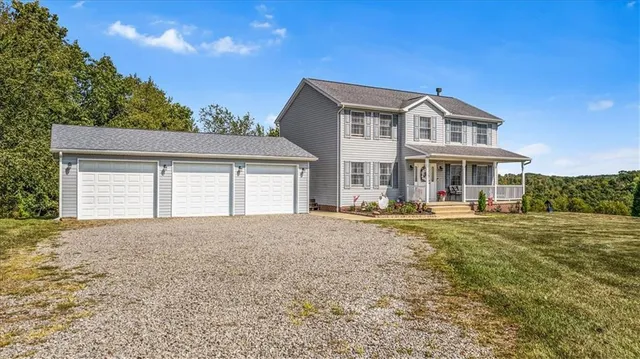 $647,000 | 3251 Grandview Road, Ellwood City, PA 16117