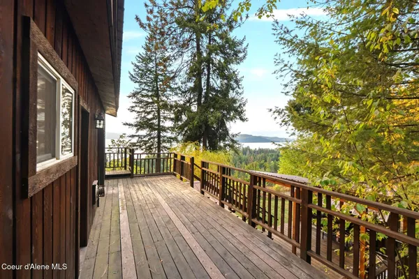 $999,000 | 130 Mayaka Road, Hope, ID 83836