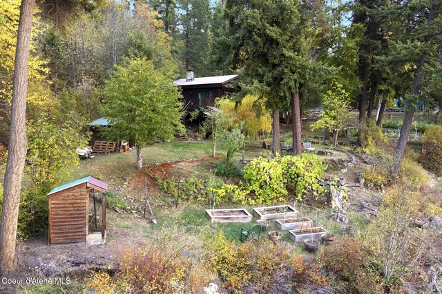 $999,000 | 130 Mayaka Road, Hope, ID 83836