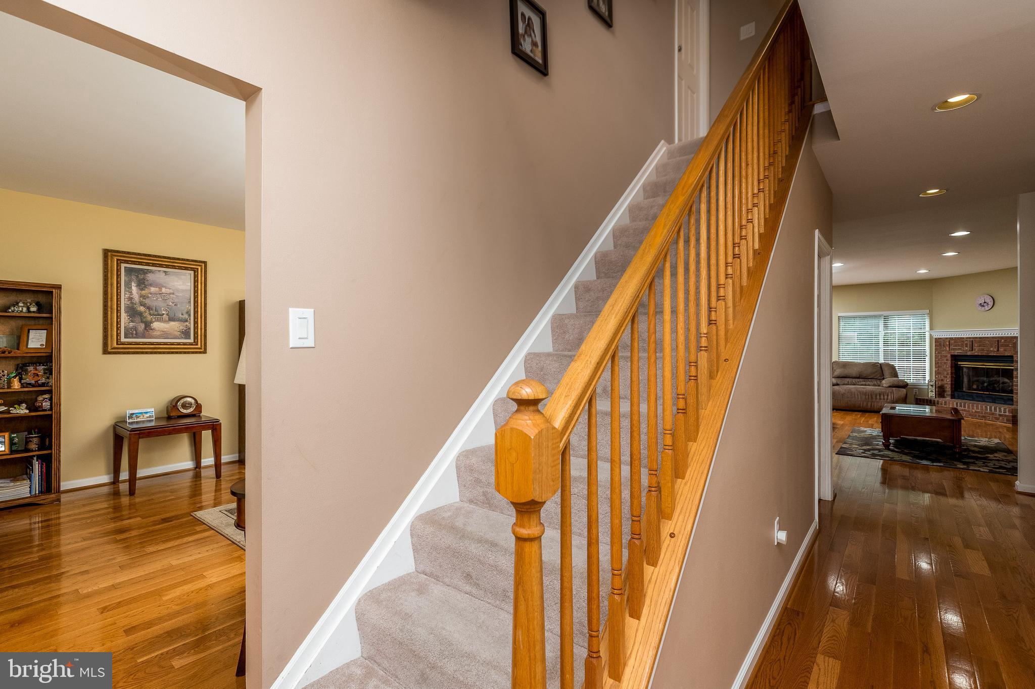 2320 Golden Chapel Road Odenton, MD 21113 - Photo 6 of 36 Foyer View