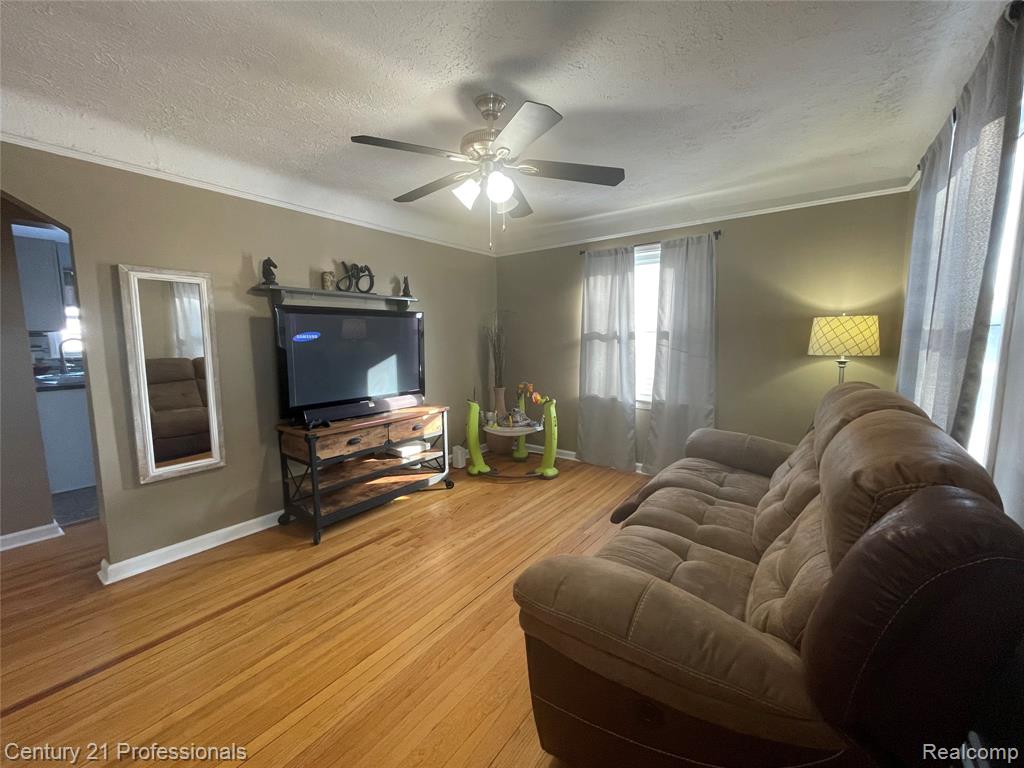 4815 Mildred Street Wayne, MI 48184 - Photo 5 of 20