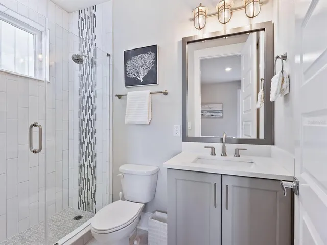 $879,900 | 508 Laurel Park Drive, Sarasota, FL 34236