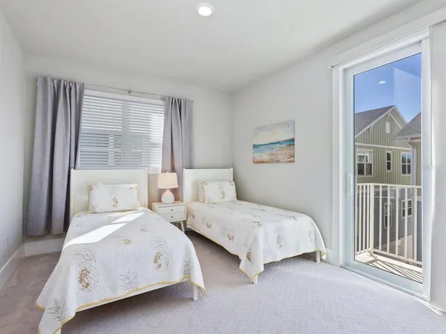 $879,900 | 508 Laurel Park Drive, Sarasota, FL 34236