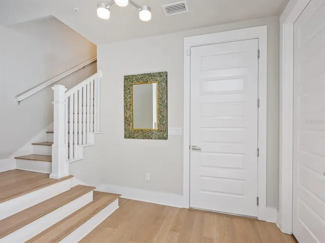 $879,900 | 508 Laurel Park Drive, Sarasota, FL 34236