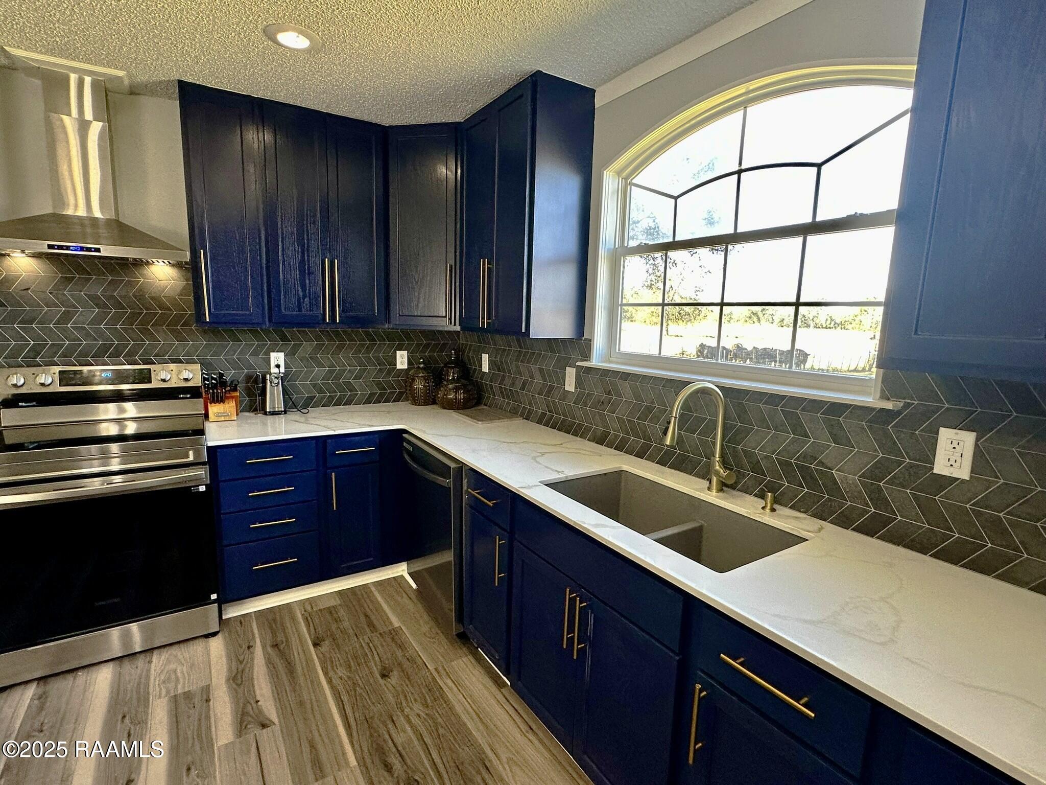 313 Richard Road Opelousas, LA 70570 - Photo 3 of 15 Kitchen