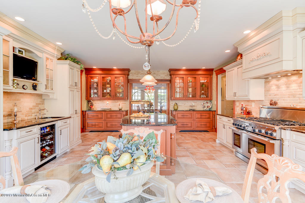 72 Glenwood Road Colts Neck, NJ 07722 - Photo 20 of 52 Kitchen