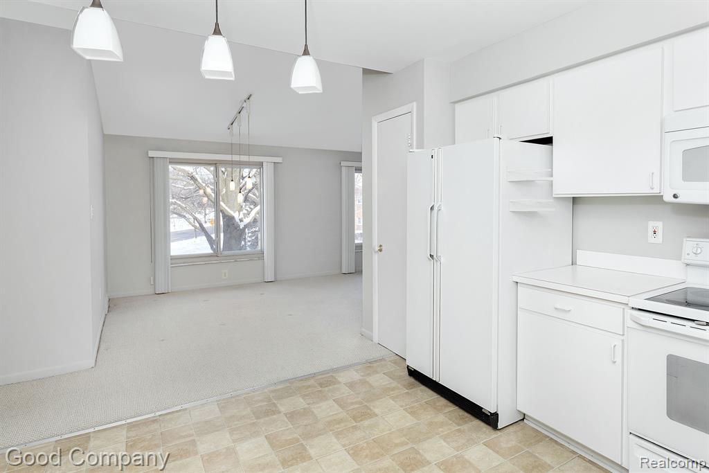 910 North Adams Road, Unit 7 Birmingham, MI 48009 - Photo 11 of 25