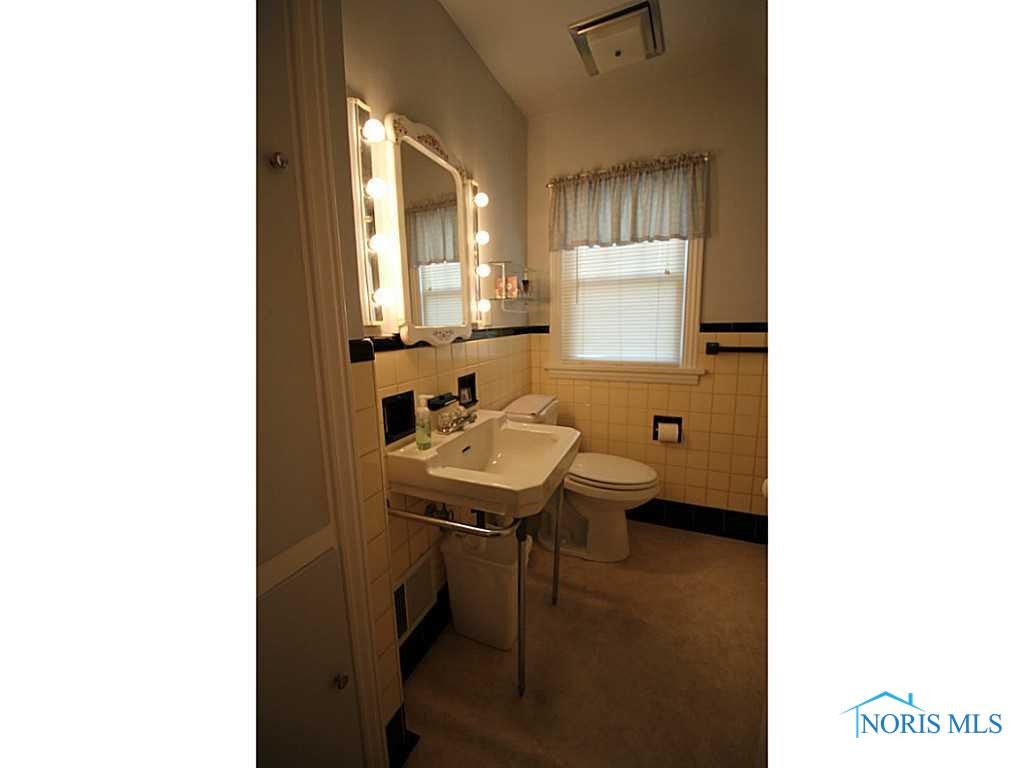 1352 Corbin Road Toledo, OH 43612 - Photo 11 of 20 Gallery Image 11