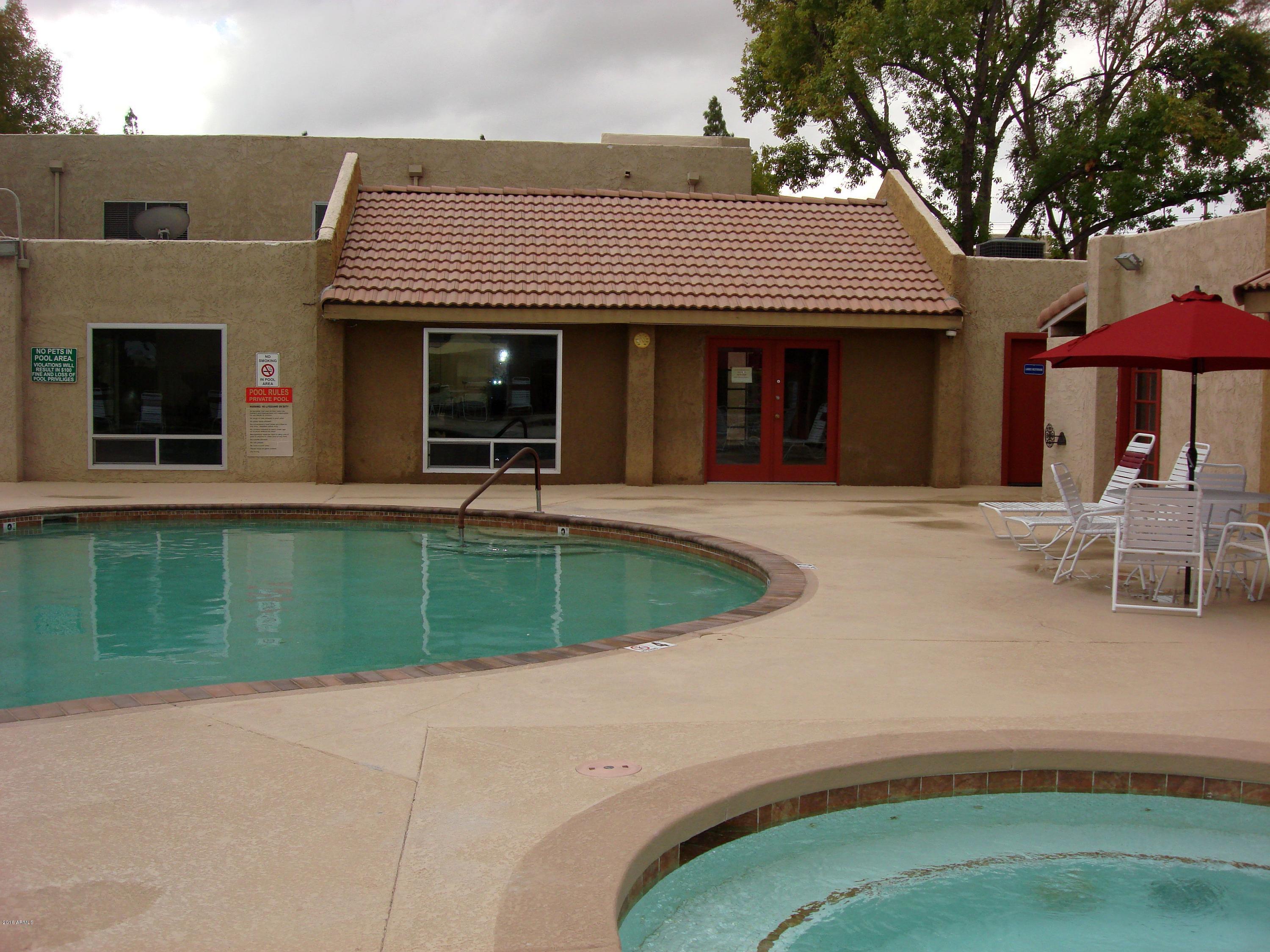 5525 East Thomas Road, Unit F6 Phoenix, AZ 85018 - Photo 31 of 48 Community Pool & Hot Tub