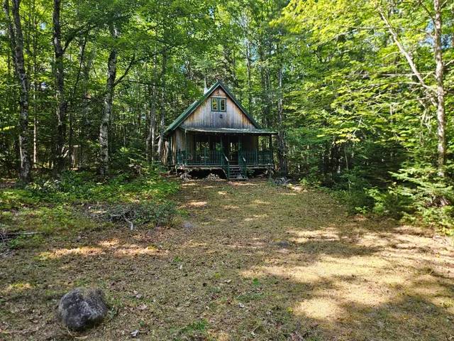 $114,900 | 212 Packard Road, Monson, ME 04464