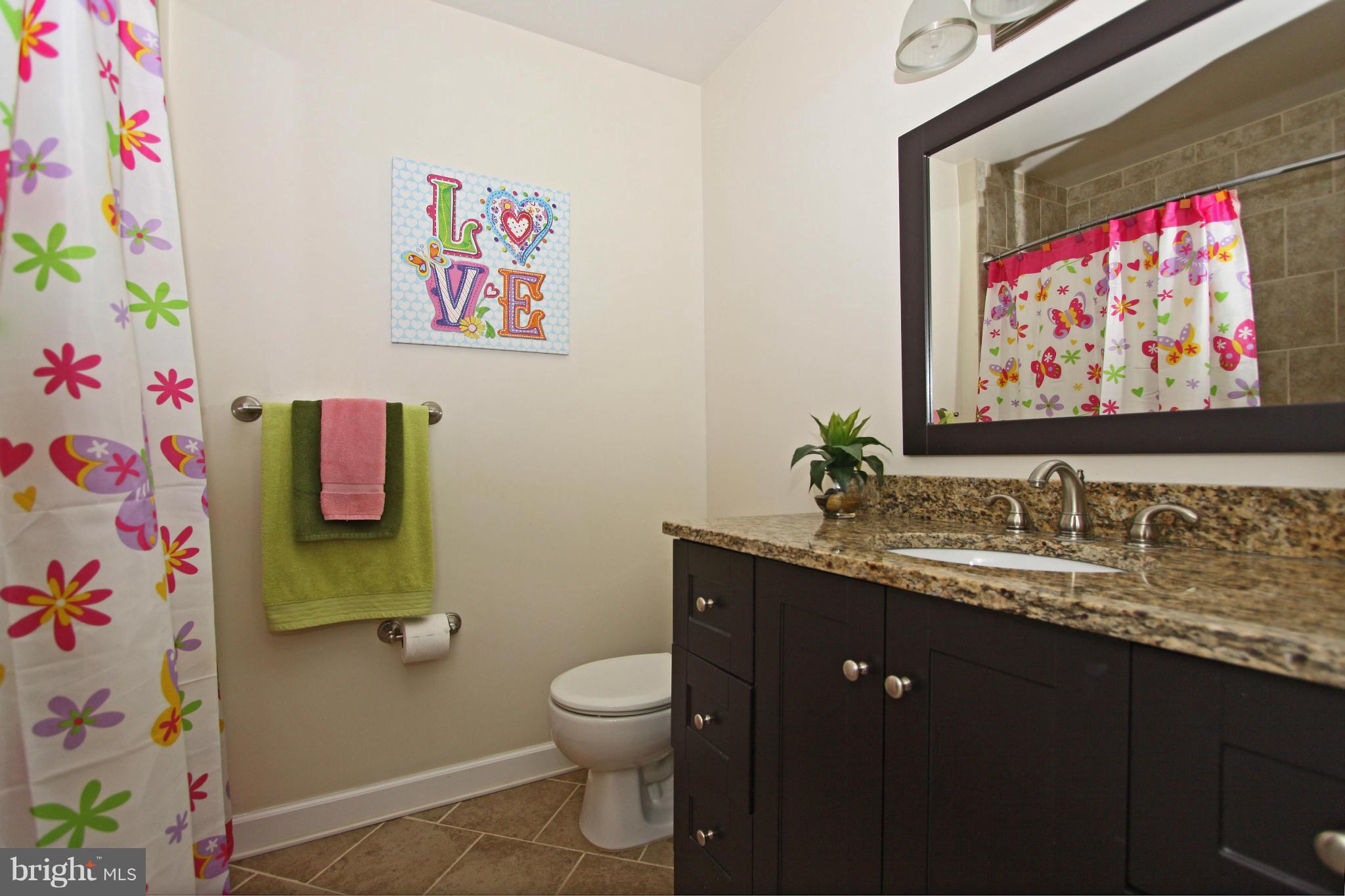 1320 Pavilion Club Way Reston, VA 20194 - Photo 19 of 30 Bath