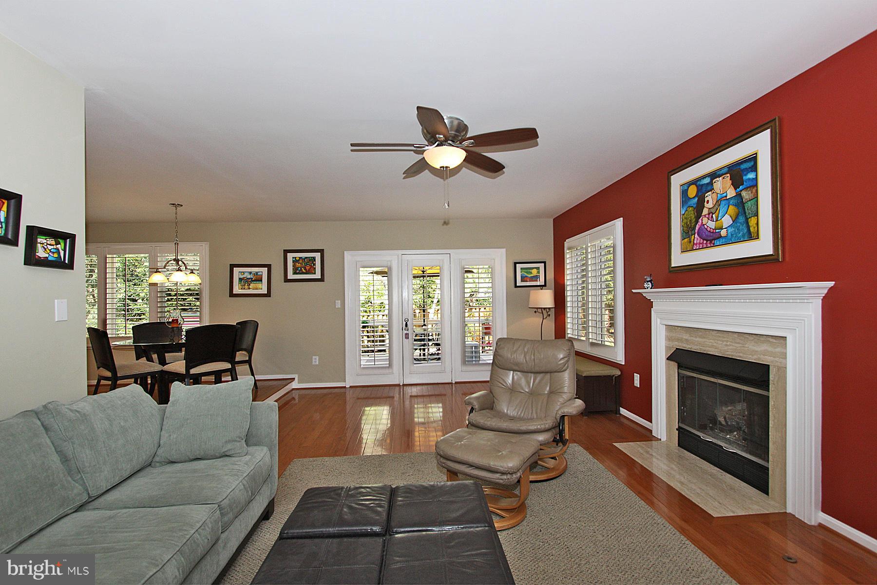 1320 Pavilion Club Way Reston, VA 20194 - Photo 9 of 30 Family Room