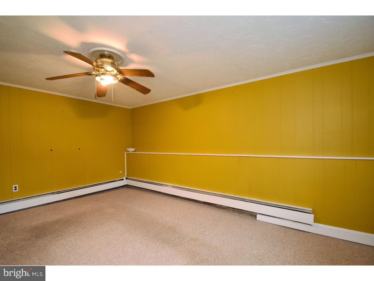 228 Dallas Road Willow Grove, PA 19090 - Photo 13 of 23 Family Room