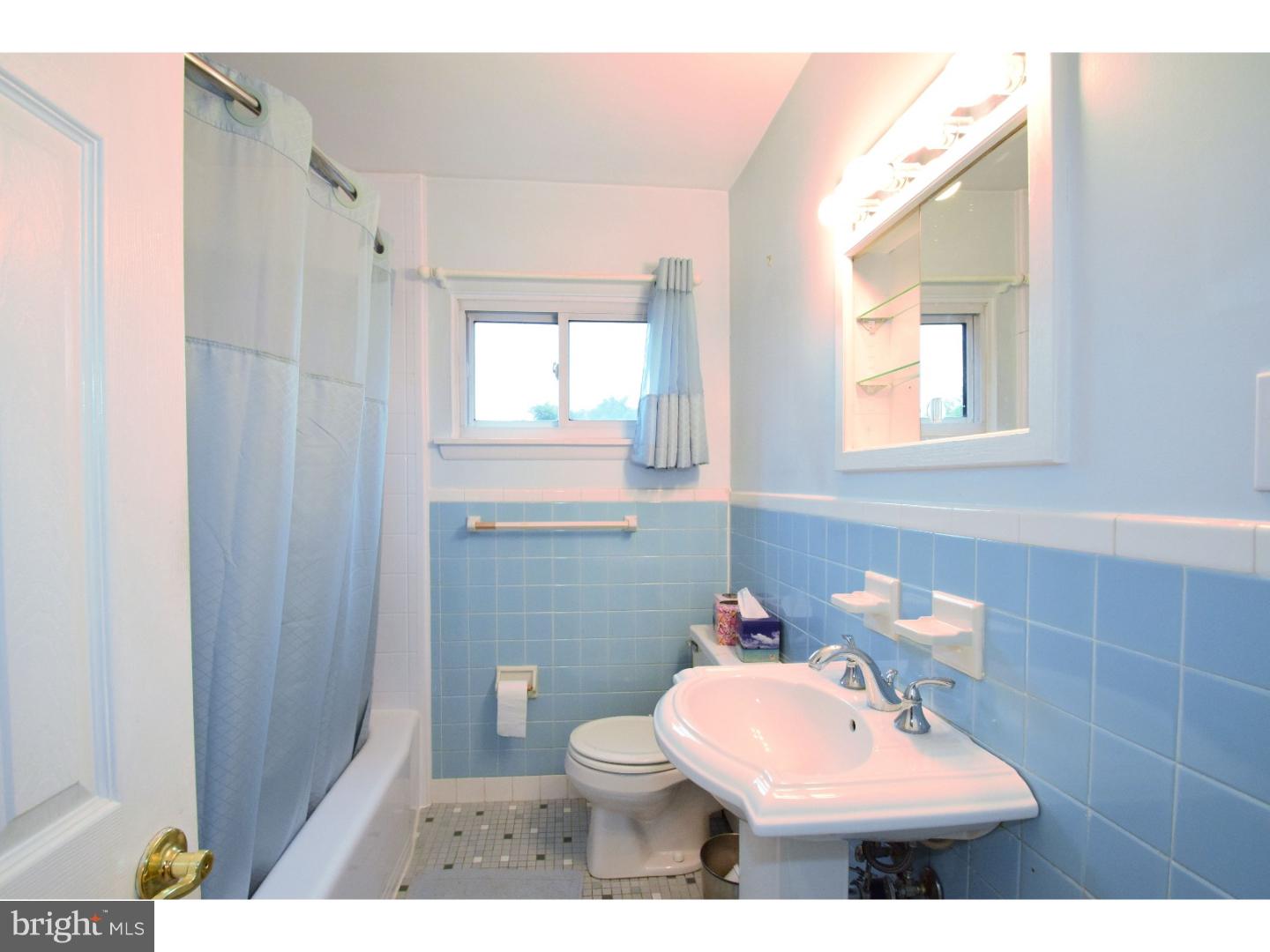 228 Dallas Road Willow Grove, PA 19090 - Photo 15 of 23 Bathroom