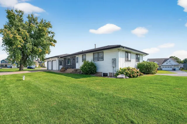 $365,000 | 13562 141st Avenue North, Dayton, MN 55327