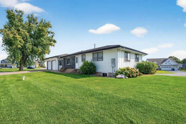 $365,000 | 13562 141st Avenue North, Dayton, MN 55327