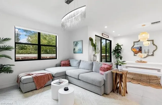 $2,895 | 7578 Rockefeller Drive, Naples, FL 34119