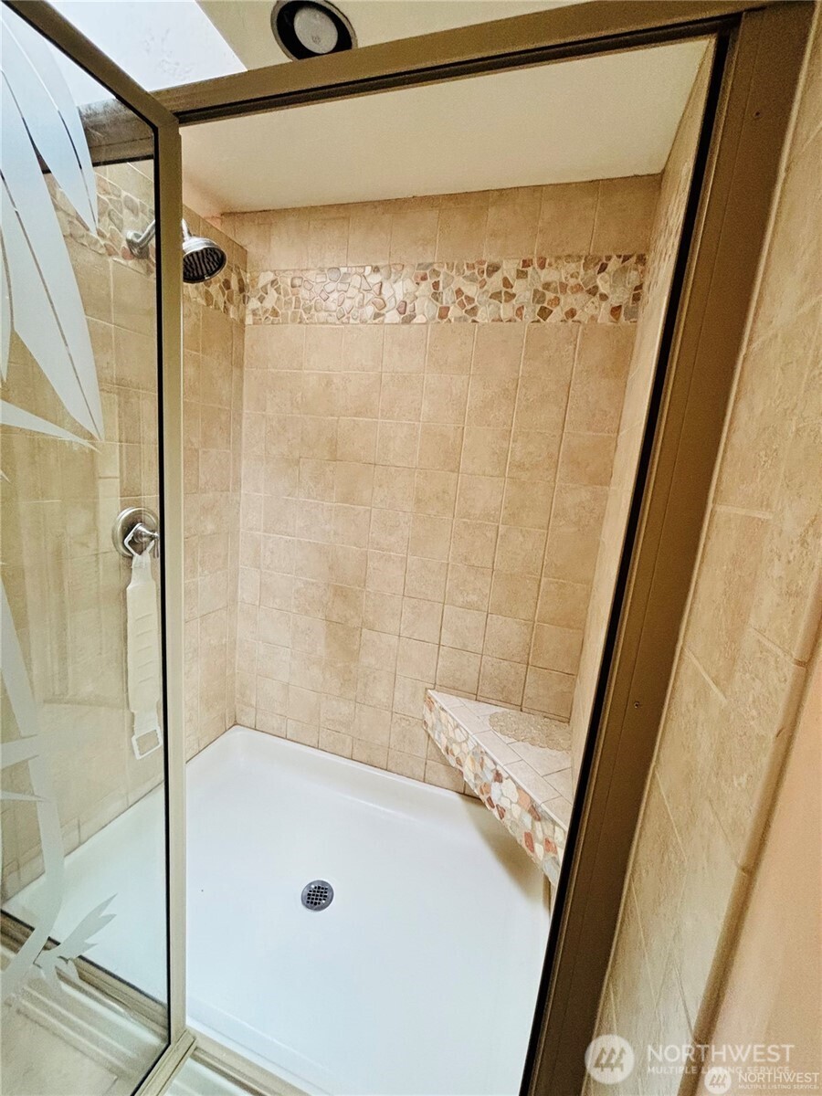 1311 Southwest Lake Roesiger Road Snohomish, WA 98290 - Photo 21 of 39