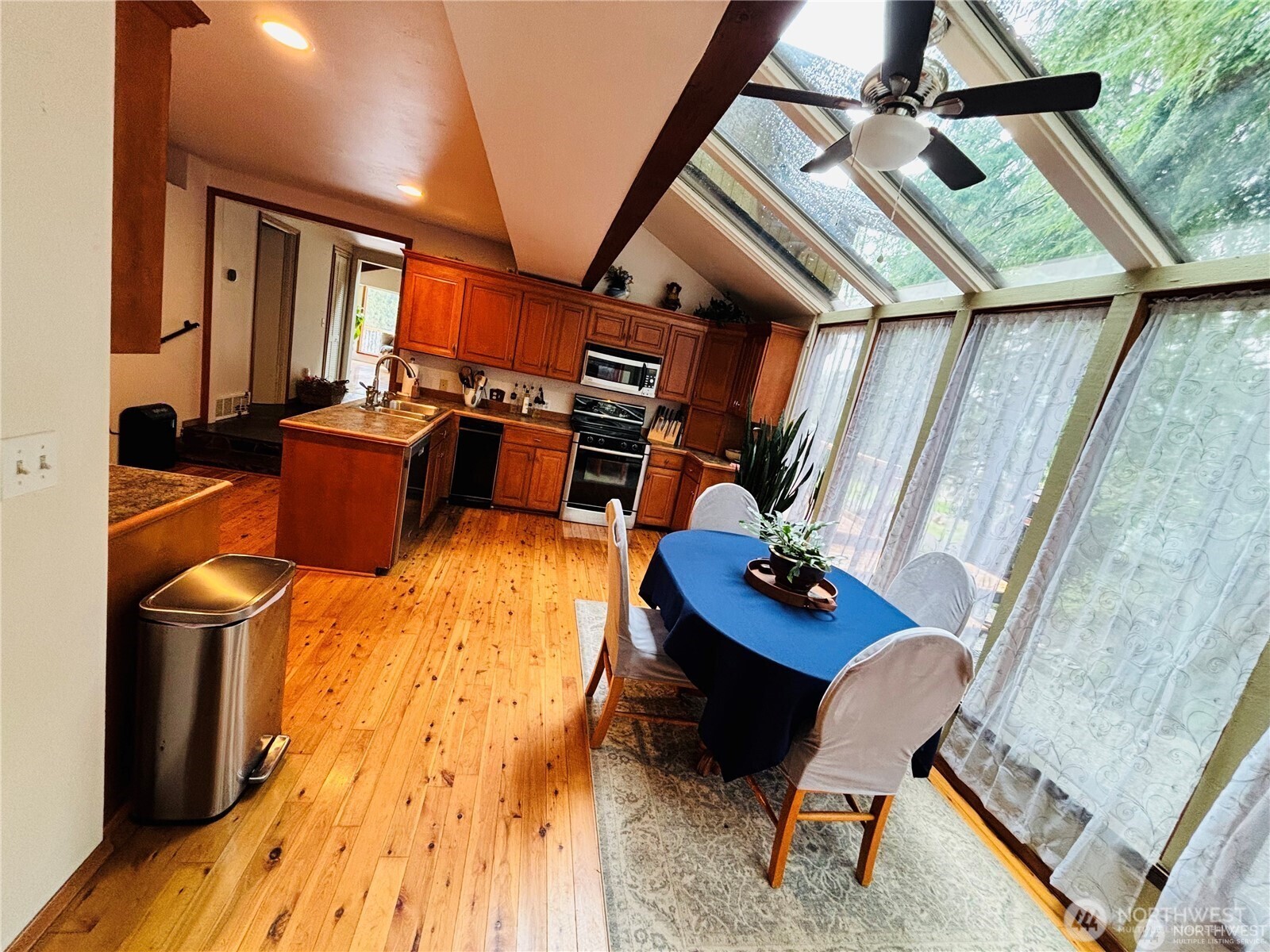 1311 Southwest Lake Roesiger Road Snohomish, WA 98290 - Photo 10 of 39