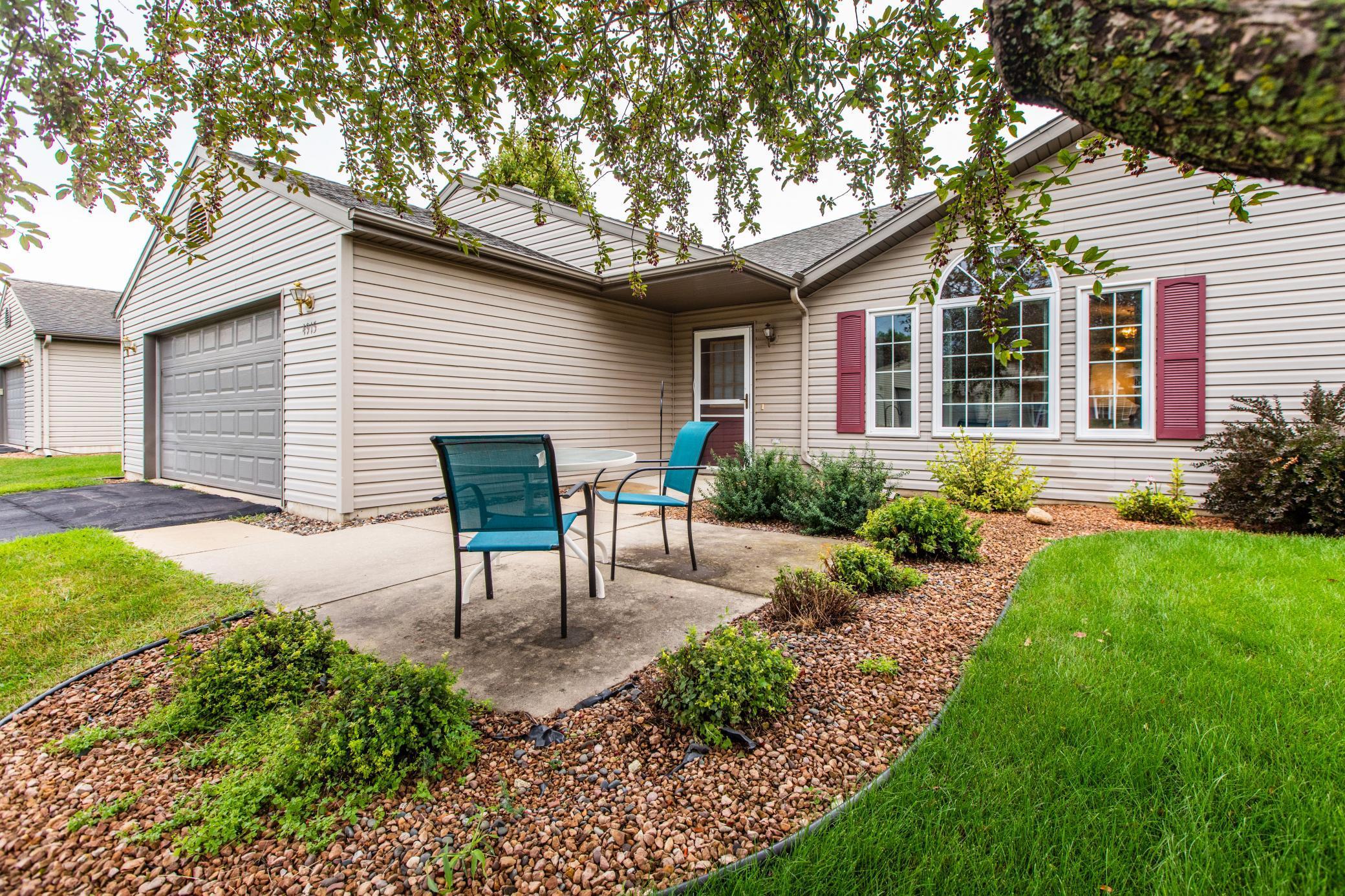 4915 35th Avenue Northwest Rochester, MN 55901 - Photo 2 of 17