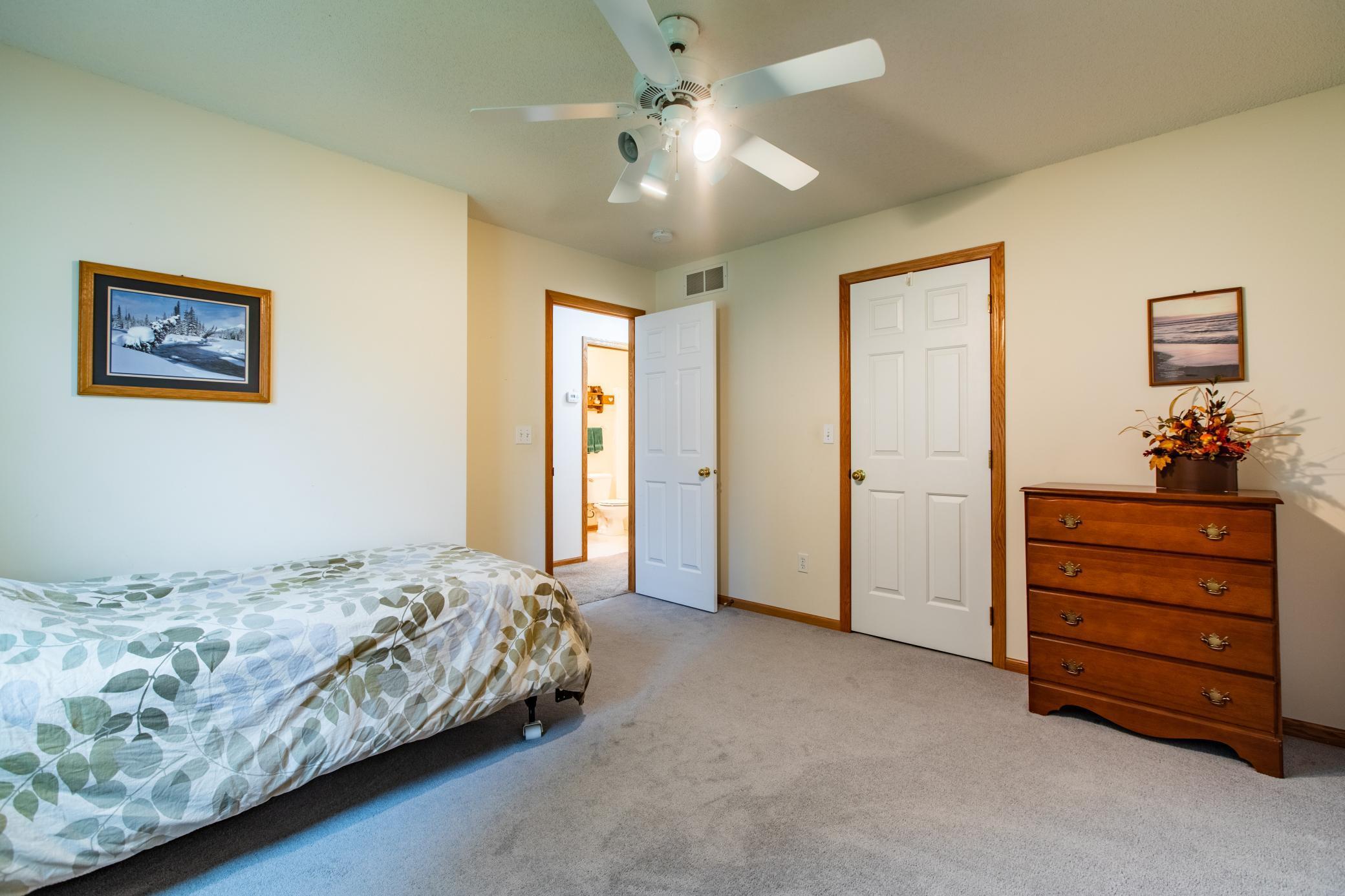 4915 35th Avenue Northwest Rochester, MN 55901 - Photo 16 of 17