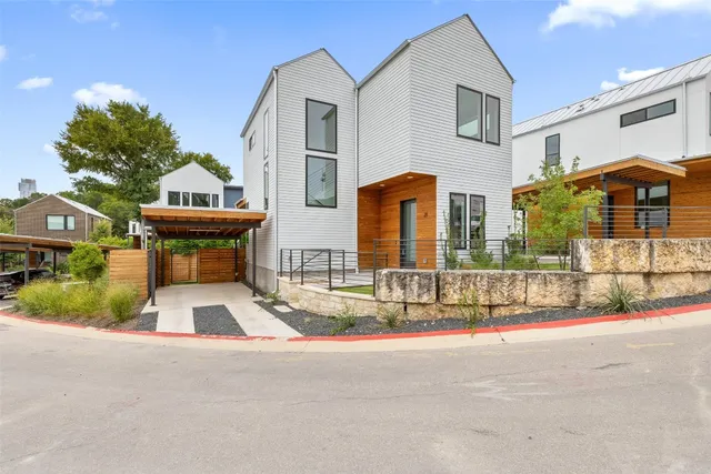 $1,165,000 | 900 South 2nd Street, Unit 21, Austin, TX 78704