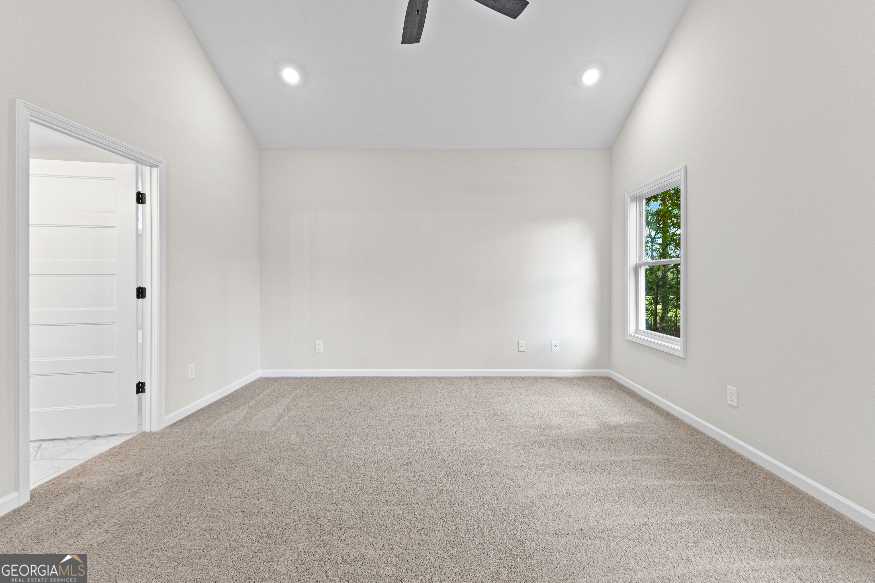 1210 Waymanville Road Thomaston, GA 30286 - Photo 34 of 45 a view of an empty room with a window